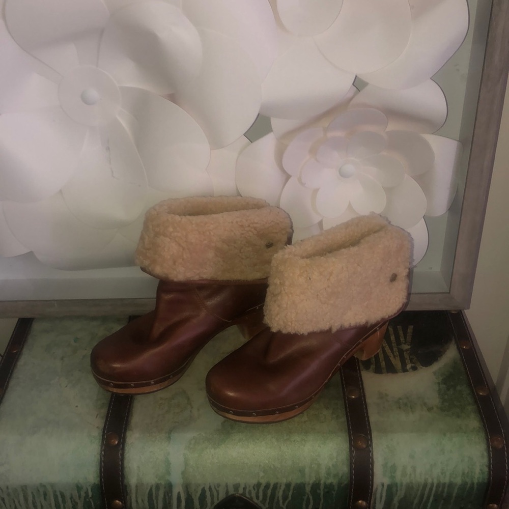 Ugg clogs booties brown
